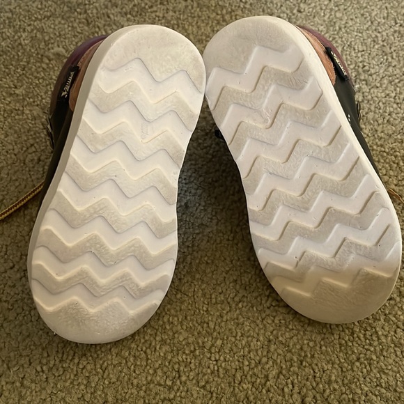 Young soles boots - Picture 4 of 5